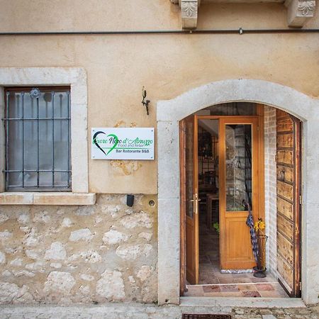 Cuore Nero Food And Relax Santo Stefano Di Sessanio Buitenkant foto