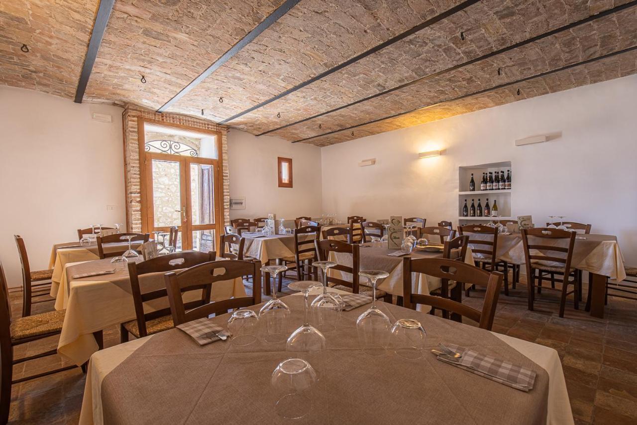 Cuore Nero Food And Relax Santo Stefano Di Sessanio Buitenkant foto